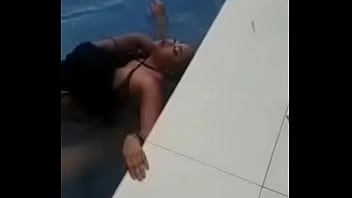 Preview 1 of Xxx Kagla - Black girls play with each other in the pool