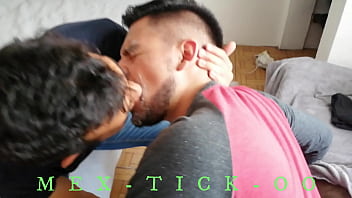 Preview 4 of Cutie Tube Live Bus - HELADO EN LOS PIES
