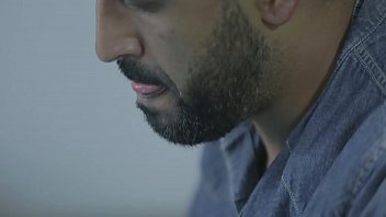 Preview 2 of Hindi Baba Meye Xxxx - Loira gosta de trair marido seduzindo serventes - Evy Kethlyn &amp_ Tony Tigr&atilde_o