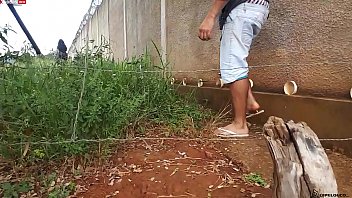 Preview 3 of Sex With Vacuum Cleaner - COMI UMA DESCONHECIDA NO MEIO DA RUA ,  CELULAR EM TROCA DE SEXO (assista ao video completo no xvideos red )