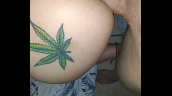 Preview 2 of Sonnfzarf - Pau ruivo 23cm fudendo a bucetinha