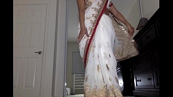 Preview 1 of Smolle 9year Girl Ass - Desi Dhabi in Saree getting Naked and Plays with Hairy Pussy