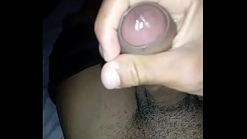 Preview 4 of Deep Misionary - Tocando uma punheta a noite