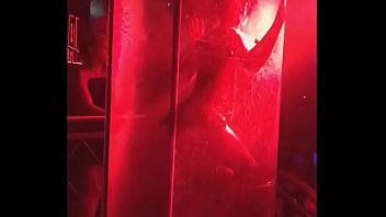 Preview 1 of Soft Nd Romantic - alessia bergamo nuda car whash