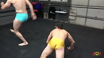 Preview 1 of Sawp Mom - Luta Er&oacute_tica Gay 2 - Domination