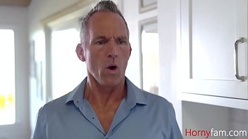 Preview 2 of Club Reddit Surprise - Stepdaughter&#039_s Pussy Is Daddy&#039_s Dinner- Jade Nile