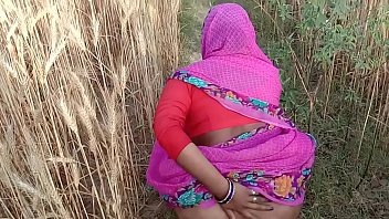 Preview 1 of Kayla Quinn Feet - गेहूं काटने गई और चुदवा के आ गई