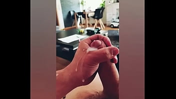 Preview 4 of Sex Amojani - Kleine Ladung in slowmo