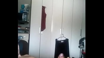 Preview 3 of Hollywood 3x Video - Punheta com gozada
