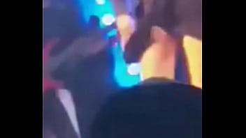Preview 3 of Jungle Rape Full - Cantora mostrando a buceta