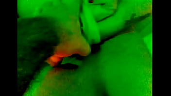Preview 4 of Let Her Finish2 1 Deutsch Htm - Mam&atilde_e Gostosona Toda Soltinha no Sof&aacute_