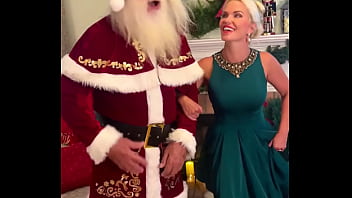 Preview 3 of Swinger Turkce Altyazili - I know the real Santa! moulanrouge3