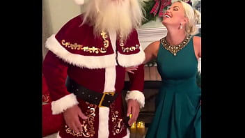 Preview 4 of Swinger Turkce Altyazili - I know the real Santa! moulanrouge3