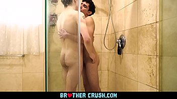 Preview 3 of Sunny Pundaiya Nakuthal - Big Dick Barebacks Stepbro In Shower