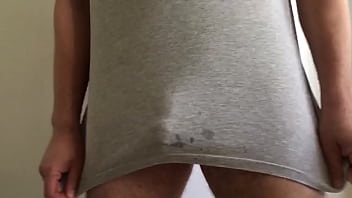 Preview 1 of Sperma Explosion - De camisa e sem cueca