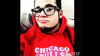 Preview 1 of Milke In Mama - V&iacute_deo do novinho de SP gozando