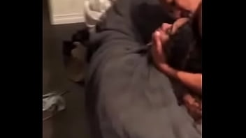Preview 4 of Cuckold Amatur - M&iacute_ra como Gime esta chica