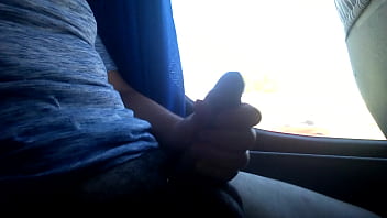 Preview 4 of Xxx Pirate Mp3 - Paja en el bus 2