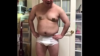 Preview 4 of Father Fotoshoot - 【素人撮影】男性　紙おむつ脱糞絶頂