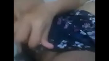 Preview 1 of Xxx Sex 35 Year Girl Big Boobs - Putinha Mexendo Na Buceta