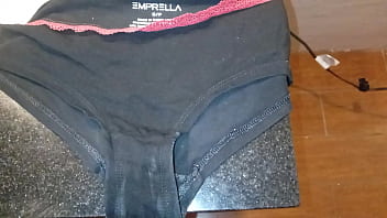 Preview 1 of Kajool Bf Bur Xxx - Smelling sister in law&#039_s panties