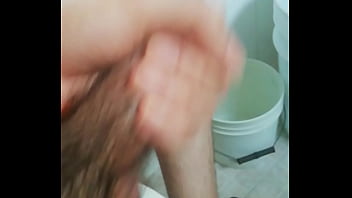 Preview 2 of 3 Mens Oil Xxx - Solo en el ba&ntilde_o