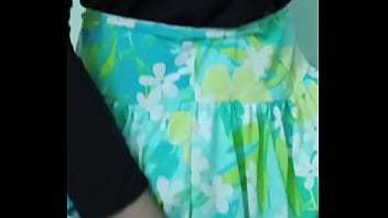 Preview 4 of Toilet Bing - Novinha branquinha se diverte de minissaia