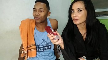 Preview 4 of Collag Girl Hot Xxx - Entrevista com o mais novo ator porn&ocirc_ dotado.