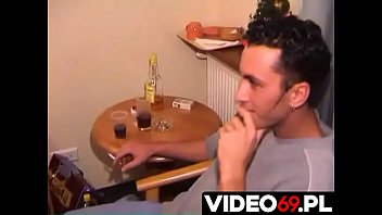 Preview 1 of Barzar Big Boob - Polskie porno - Dupcia podrywana pod bankomatem