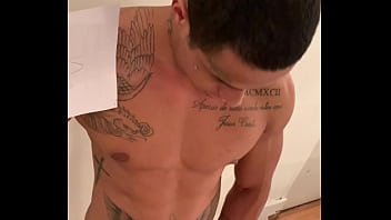 Preview 2 of Legs Spread To Pay Debt - V&iacute_deo de verifica&ccedil_&atilde_o