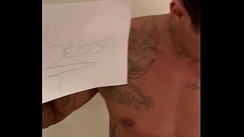 Preview 4 of Legs Spread To Pay Debt - V&iacute_deo de verifica&ccedil_&atilde_o