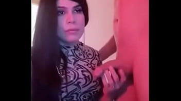 Preview 1 of N Nxxxs Nxxxs - Comendo la polla a mi cliente