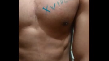 Preview 3 of Amateury Tube Bottle - V&iacute_deo de verificaci&oacute_n
