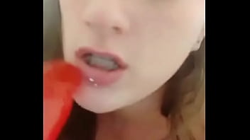 Preview 3 of Bbc Berutal - Pendeja haciendo oral a consolador(parte 2)
