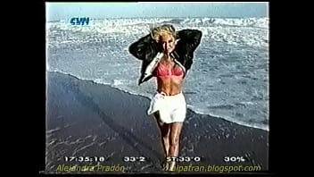 Preview 2 of Desi Bulu Xxxx - GACIELA ALFANO cortito en biquini