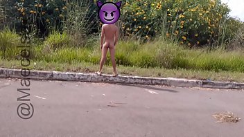 Preview 1 of Cried Pls Pls No No - Andando pelado na rua