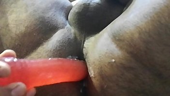 Preview 4 of Suwetha Naidu - Chico argentino probando juguetes nuevos