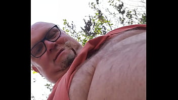 Preview 1 of Gaye Gaye Xxx - Chubby pipi jardin