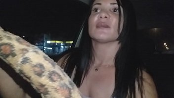 Preview 3 of Sex Vedio U K - Comemora&ccedil_&atilde_o de Pascoa,  que junto com a cenoura venha o prazer .Veja mais em XV Red