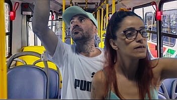 Preview 2 of Pussy Fac - Estudante encoxada e fodida dentro do &ocirc_nibus em publico!