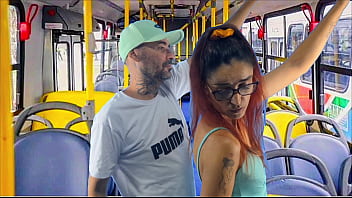 Preview 4 of Pussy Fac - Estudante encoxada e fodida dentro do &ocirc_nibus em publico!
