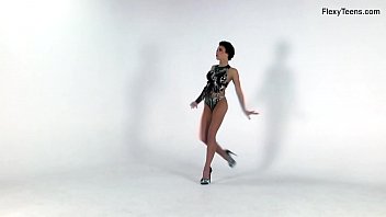 Preview 2 of Step Mon Lesbian - Super flexible hot gymnast Raykina
