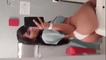 Preview 1 of Asshole Job - PACIENTE SAFADA COM CORONAV&Iacute_RUS NO HOSPITAL