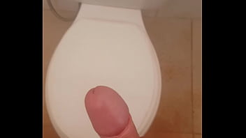 Preview 1 of Kajal Xxx Videoxxx - Gozando pra uma amiga no banheiro