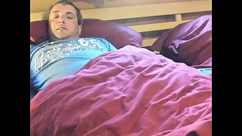Preview 4 of Ilk Defa Sikiyor - Ich im Bett