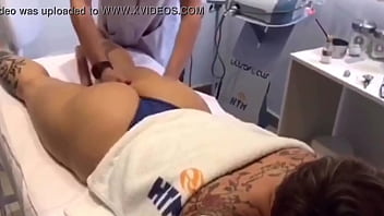 Preview 3 of Gangsta Strokes It - Dia de massagem