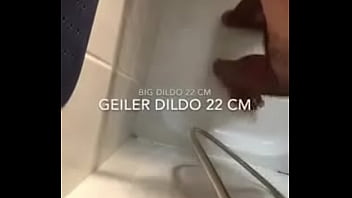 Preview 1 of Mom Son Friend Teach Sex - In der Dusche im Stehen 22 cm Dildo Schwanz in meine Arsch Fotze ( John )
