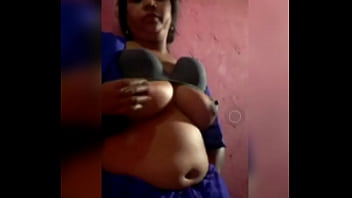 Preview 2 of Inden Xxxwww - Desi lonely bhabhi video call with bf