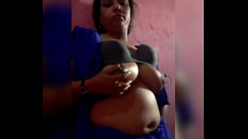 Preview 3 of Inden Xxxwww - Desi lonely bhabhi video call with bf
