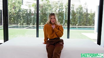 Preview 1 of Dear Babi Sax - Surfer Girl Royce Swells Making Waves